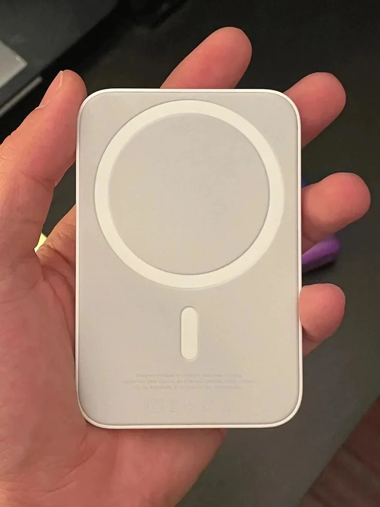 Apple MagSafe Battery Pack — listing image